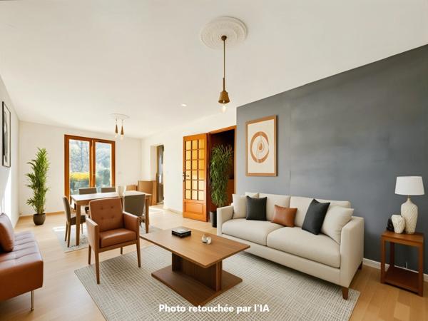 Maison avec jardin SANS VIS-À-VIS – centre village – 2 ch + bureau