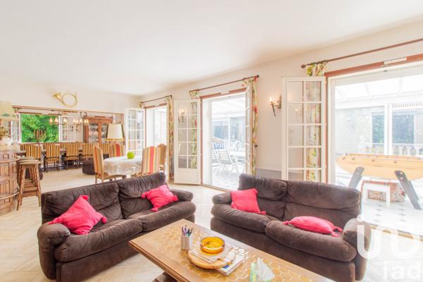 Maison à vendre 10 pièces 300 m² Villers-sur-Coudun