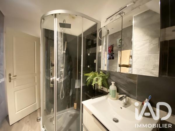 Maison à vendre 6 pièces 130 m² Saint-Fargeau-Ponthierry