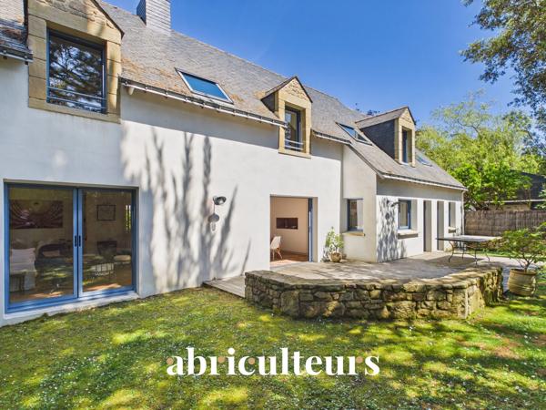 Belle maison familiale contemporaine à 600 m de la plage de 197 m² en vente à Carnac (56340)