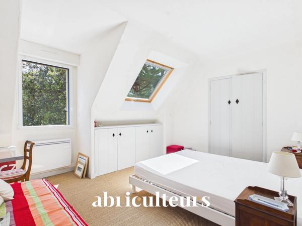 Belle maison familiale contemporaine à 600 m de la plage de 197 m² en vente à Carnac (56340)