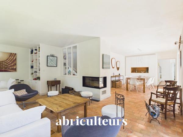 Belle maison familiale contemporaine à 600 m de la plage de 197 m² en vente à Carnac (56340)