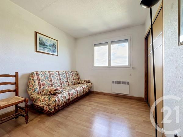 Appartement T4 à vendre  4 pièces - 93 m 2   FREJUS  - 83