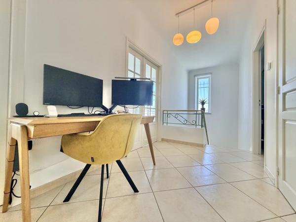 Belle maison familiale de 4 chambres, proche de toutes les commodités