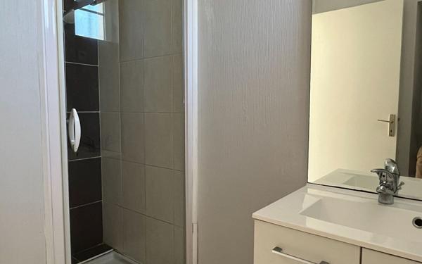 Immeuble à vendre    6 pièces •  Alençon