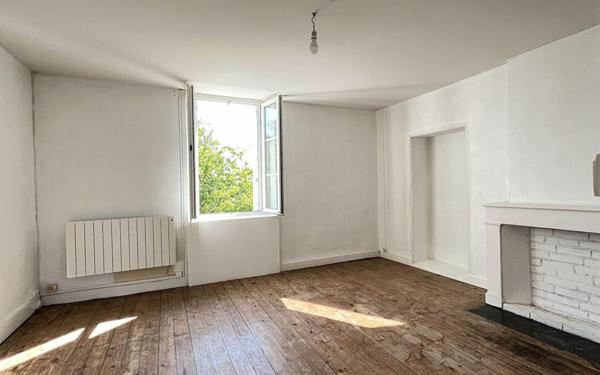 Immeuble à vendre    6 pièces •  Alençon