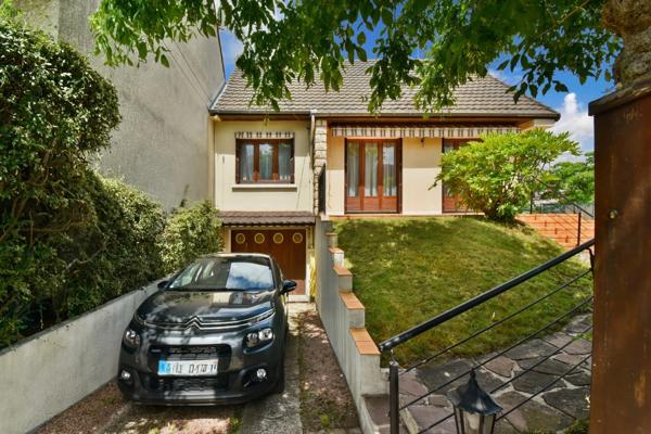 Maison plain pied à vendre 4 pièces Chilly Mazarin (91)  avec sous-sol total et grenier aménageable