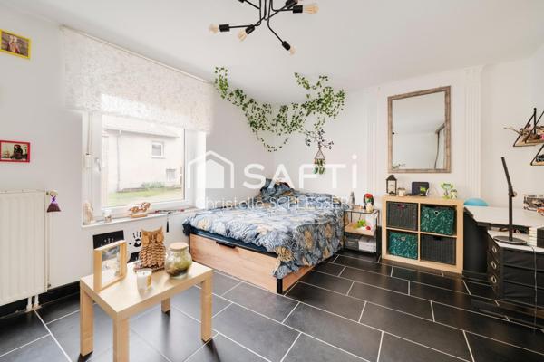 Appartement rénové 94,5m2, deux chambres, terrasse suspendue et jardin