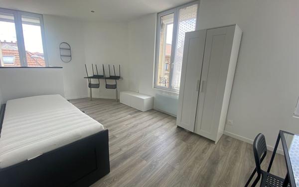 Appartement à louer    1 pièce •  Reims