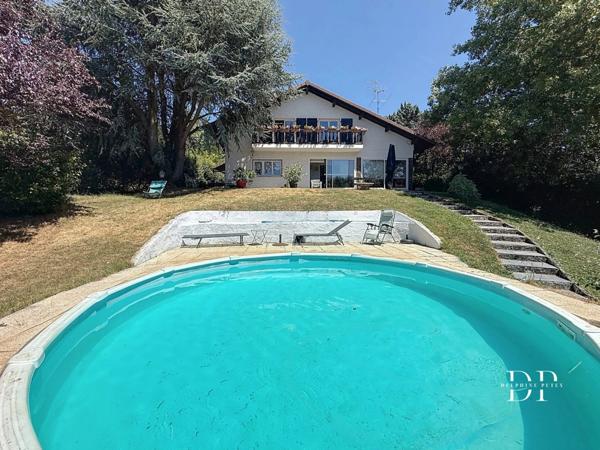 Maison à vendre 8 pièces + dépendances de 237 m2 VETRAZ MONTHOUX (74). Terrain de 1700 m2