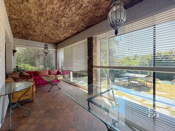 Maison à vendre 8 pièces + dépendances de 237 m2 VETRAZ MONTHOUX (74). Terrain de 1700 m2