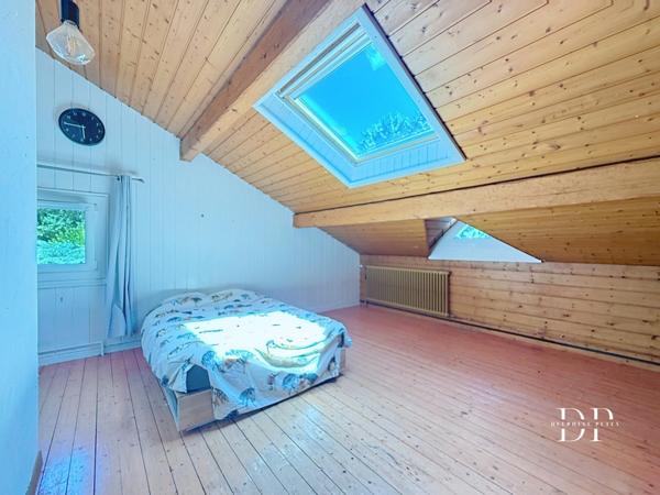 Maison à vendre 8 pièces + dépendances de 237 m2 VETRAZ MONTHOUX (74). Terrain de 1700 m2