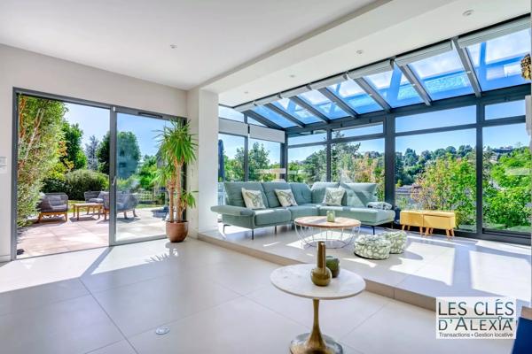 SAINT-DIDIER-AU-MONT-D’OR — SOMPTUEUSE MAISON CONTEMPORAINE AVEC PISCINE | 203 m² | TERRAIN 2 134 m²