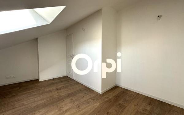 Appartement à louer    3 pièces •  Belleu