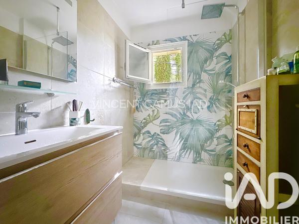 Appartement à vendre 4 pièces 75 m² Sanary-sur-Mer