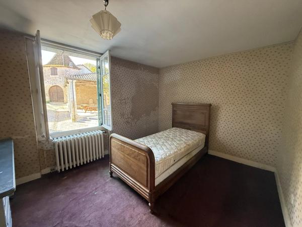 Maison de village avec beaucoup de potentiel