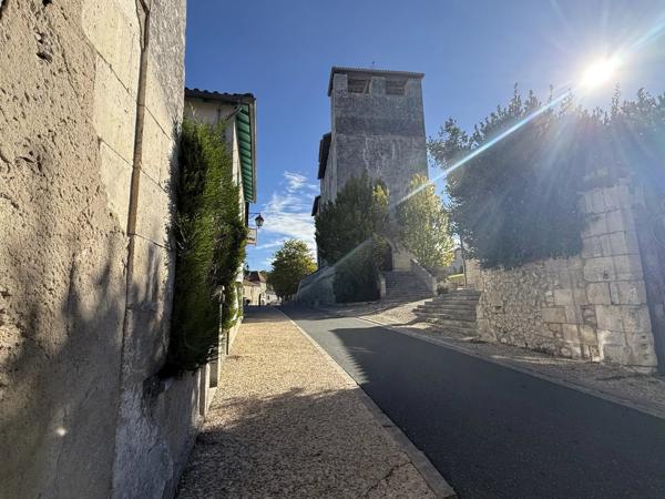 Maison de village avec beaucoup de potentiel