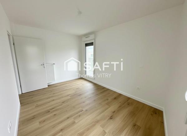 Appartement lumineux avec grande terrasse à Bondy
