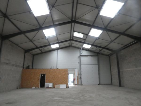 Local d'activité neuf 350 m2 DARVOY