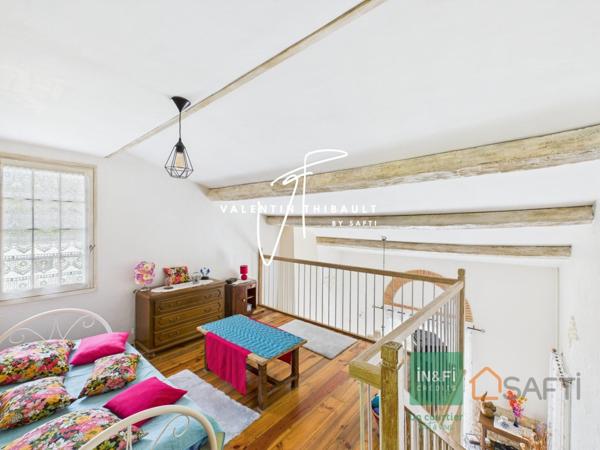 À Iteuil, aux portes de Poitiers : belle maison en pierres rénovée avec goût. 4 chambres, véranda, garage et jardin de 1 200 m²