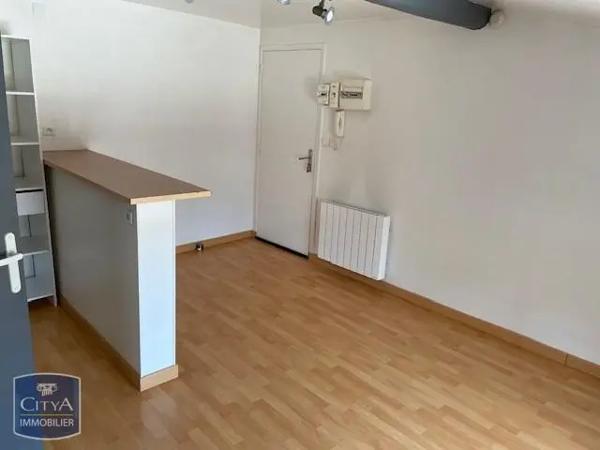 Appartement à louer 2 pièces 28.02m² Reims (51100)