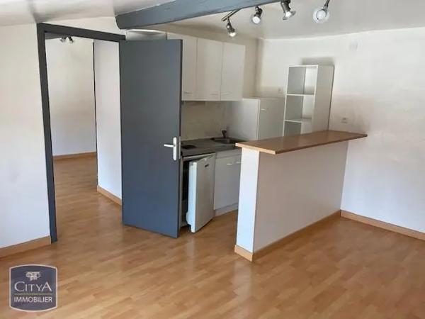 Appartement à louer 2 pièces 28.02m² Reims (51100)