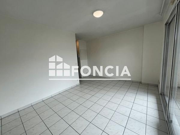 Location Studio 22.6 m² - 2 MAIL PIERRE MENDES FRANCE Pessac 33600