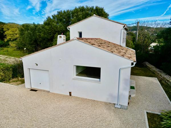 La Ciotat Maison récente T4 avec chambre au RDC garage et jardin - Havre de Paix.