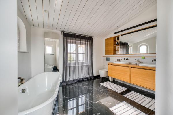 Île de Ré - Le Bois Plage en Ré - Villa familiale de prestige et sa maison secondaire