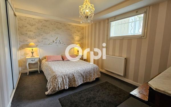 Maison à vendre    8 pièces •  Veyre-Monton