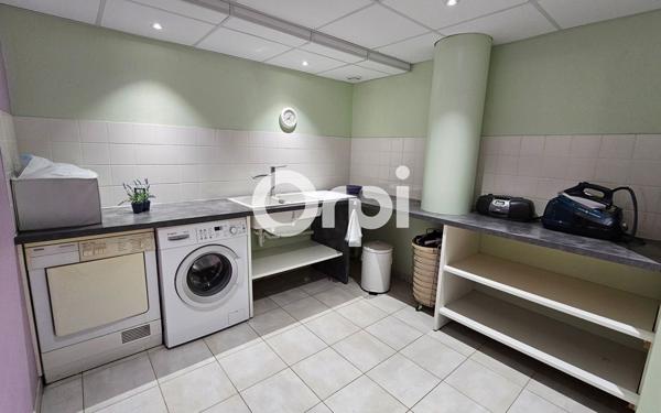 Maison à vendre    8 pièces •  Veyre-Monton