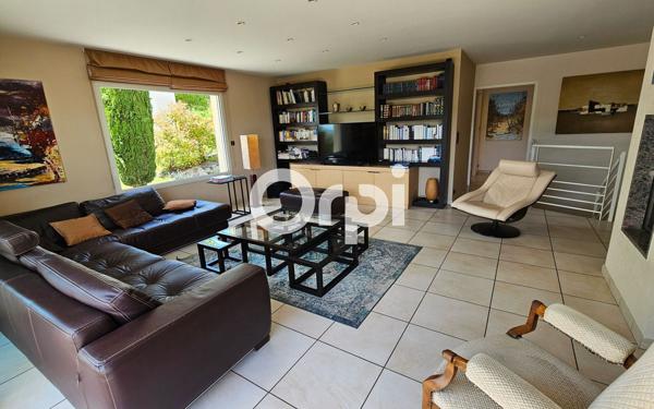 Maison à vendre    8 pièces •  Veyre-Monton