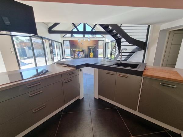 Maison à vendre |                                       Artiguelouve |                                        7 pièces  |  192 m²