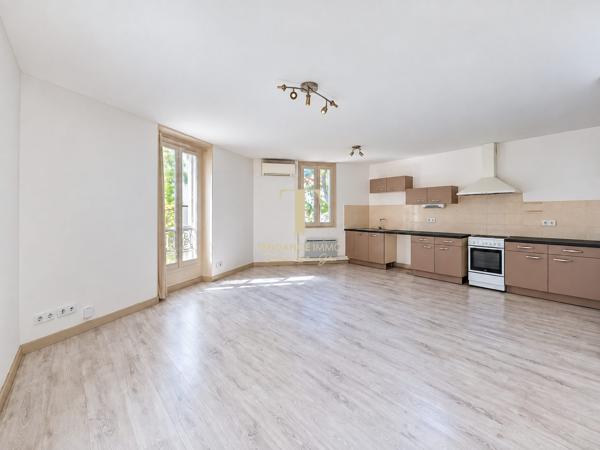 ✨ À louer à Narbonne ! Charmant T3 de plus de 61 m², lumineux, climatisé et à deux pas du centre-ville.