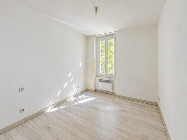 ✨ À louer à Narbonne ! Charmant T3 de plus de 61 m², lumineux, climatisé et à deux pas du centre-ville.