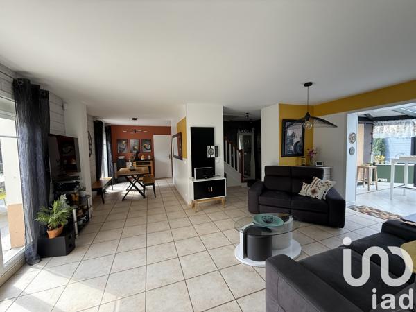 Maison à vendre 8 pièces 140 m² Savigny-le-Temple