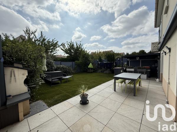 Maison à vendre 8 pièces 140 m² Savigny-le-Temple