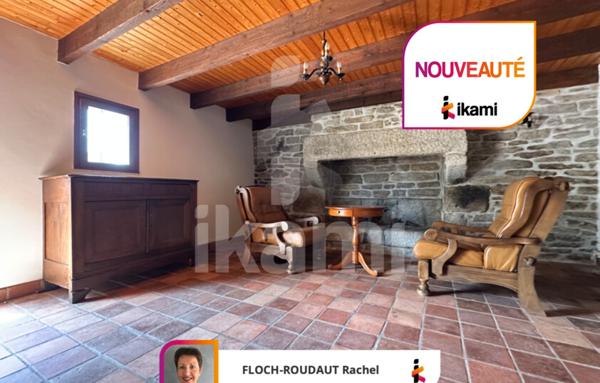 Exceptionnelle maison en pierres debout au centre de Trégunc