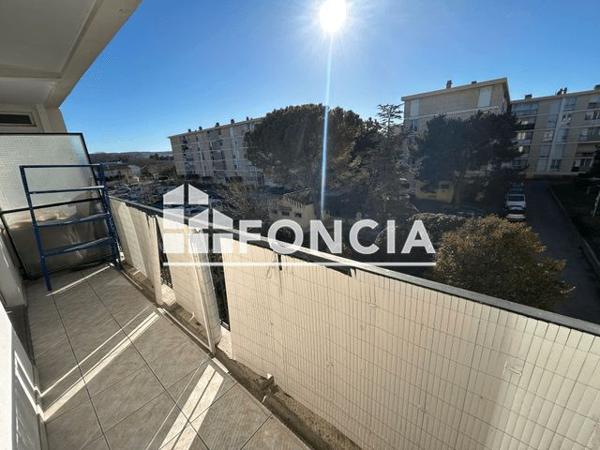 Location Appartement 4 pièces 80.9 m² - AVENUE DU MARECHAL JUIN Marignane 13700