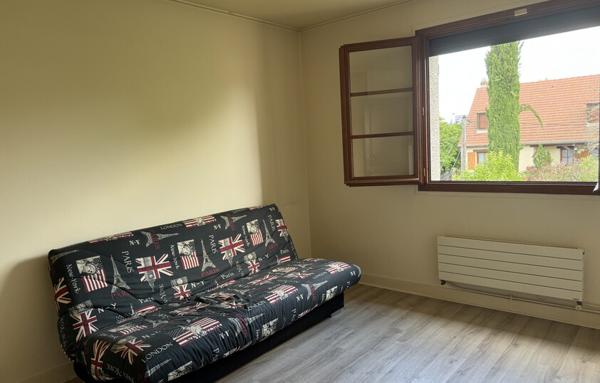 Belle maison familiale de 242 m2 sur terrain de 916 m2   Espaces généreux et prestations de qualité