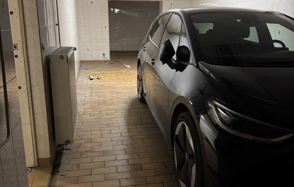 Belle maison familiale de 242 m2 sur terrain de 916 m2   Espaces généreux et prestations de qualité