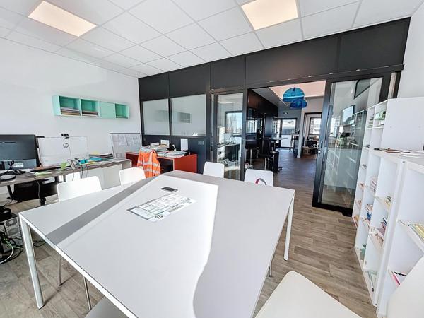 Local Commercial à SAINT-MALO, 35400 - 3 pièces 102m²