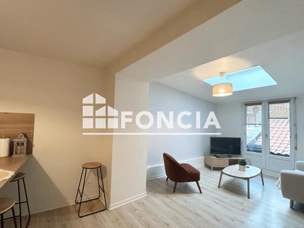 Location Appartement meublé 2 pièces 55.14 m² - 18 RUE NANTAISE Cholet 49300