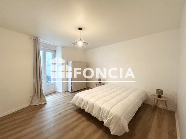 Location Appartement meublé 2 pièces 55.14 m² - 18 RUE NANTAISE Cholet 49300