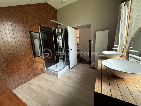 Maison de 230 m²