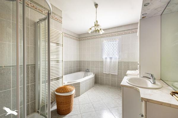 Maison à vendre |  Aixe-sur-Vienne |  7 pièces | 160 m²
