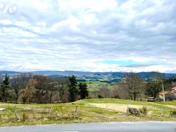 A VENDRE TERRAIN CONSTRUCTIBLE à Chassagnes de BLAVIGNAC