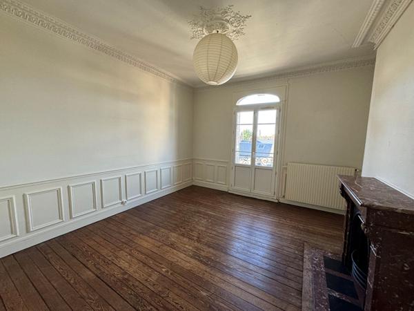 A LOUER - F2 - DANTON