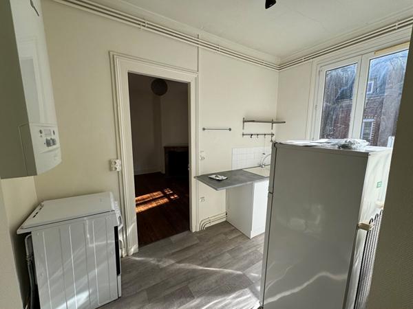 A LOUER - F2 - DANTON