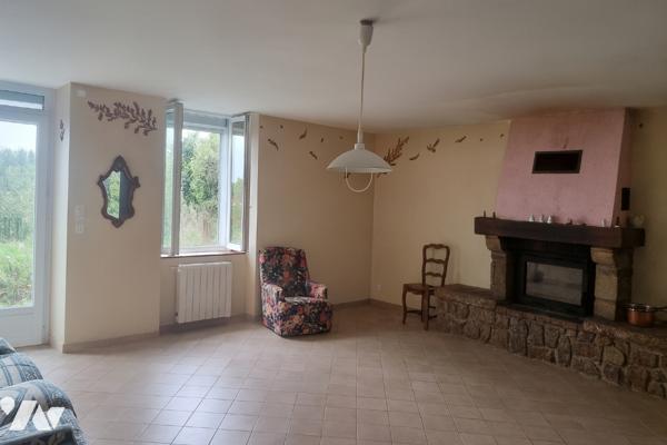 Maison en pierres LES LOGES-MARCHIS